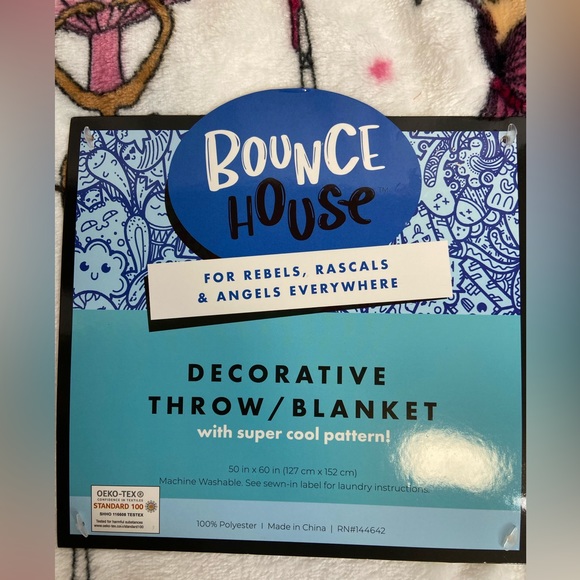 Bounce House Decorative Throw Ballerinas 50” x 60” NWT - Picture 4 of 4
